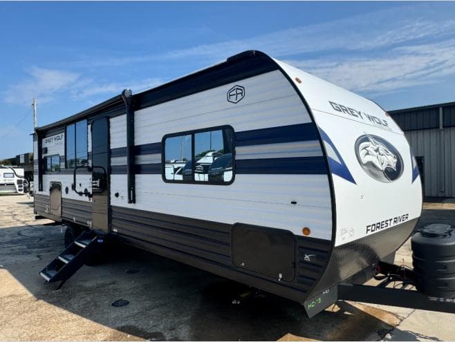 2027 Forest River Cherokee Grey Wolf 26SS