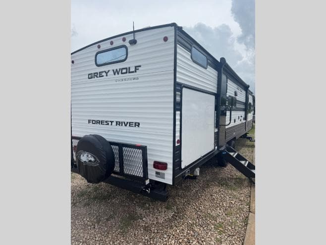 2027 Forest River 2027 Forest River Cherokee Grey Wolf - thumbnail 6