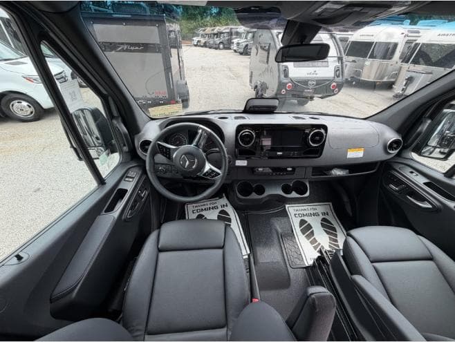 2026 Tiffin Motorhomes 2026 Tiffin Motorhomes GH2 - thumbnail 16