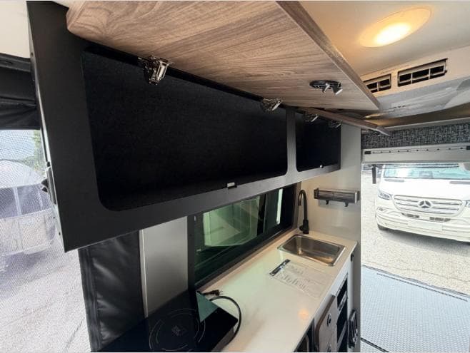 2026 Tiffin Motorhomes 2026 Tiffin Motorhomes GH2 - thumbnail 21