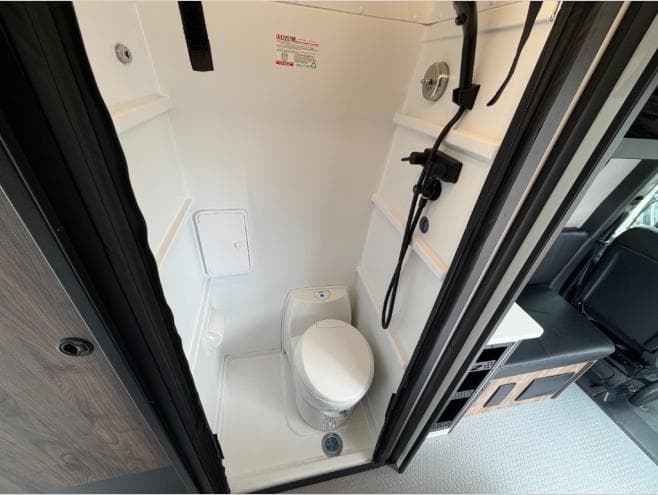 2026 Tiffin Motorhomes 2026 Tiffin Motorhomes GH2 - thumbnail 24