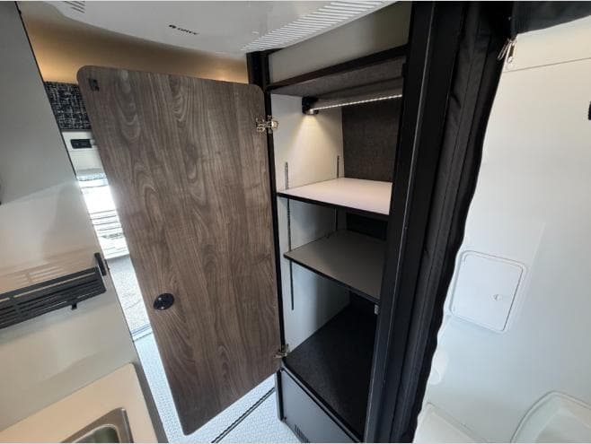 2026 Tiffin Motorhomes 2026 Tiffin Motorhomes GH2 - thumbnail 25
