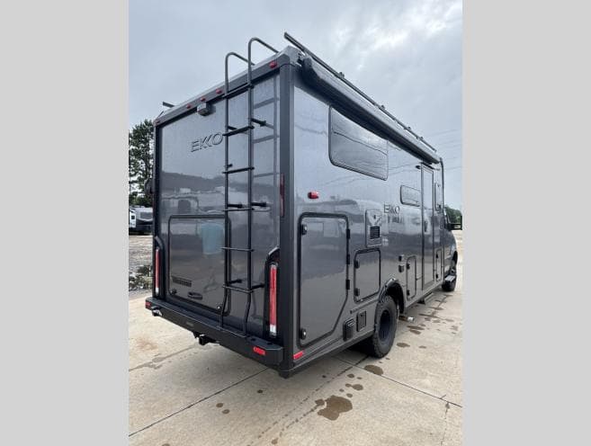 2027 Winnebago 2027 Winnebago Ekko - thumbnail 6