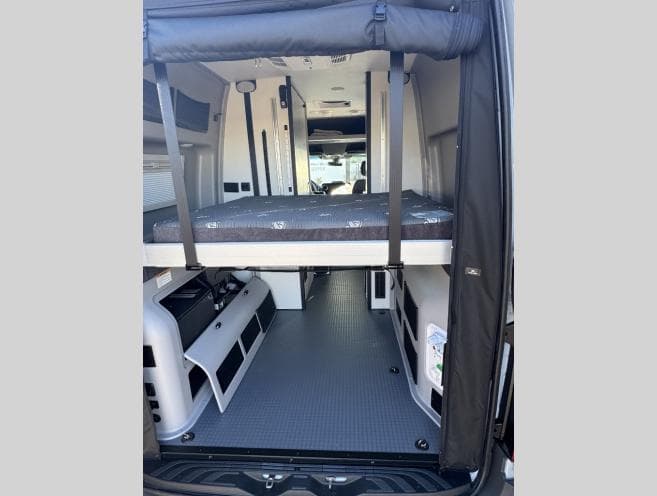 2027 Winnebago 2027 Winnebago Revel Sport - thumbnail 7
