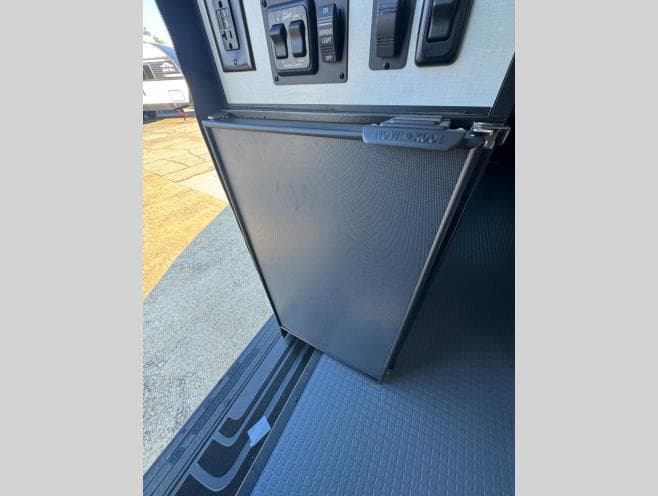 2027 Winnebago 2027 Winnebago Revel Sport - thumbnail 14