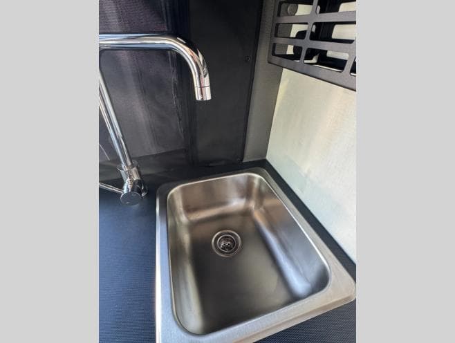 2027 Winnebago 2027 Winnebago Revel Sport - thumbnail 17