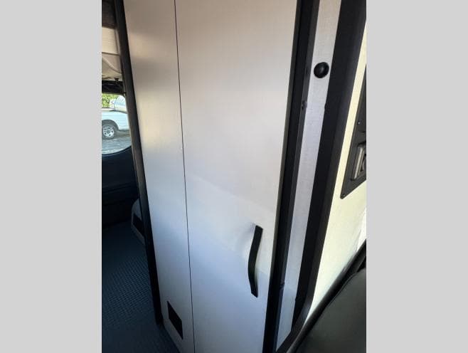 2027 Winnebago 2027 Winnebago Revel Sport - thumbnail 18