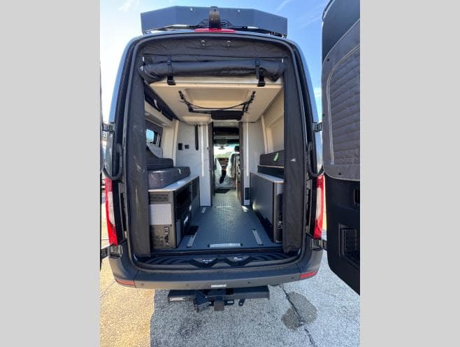 2027 Winnebago 2027 Winnebago Revel - thumbnail 6