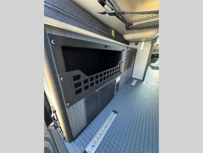2027 Winnebago 2027 Winnebago Revel - thumbnail 8