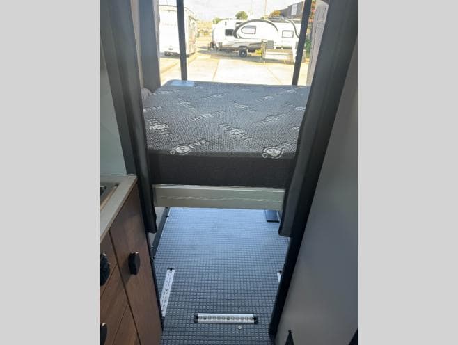 2027 Winnebago 2027 Winnebago Revel - thumbnail 15