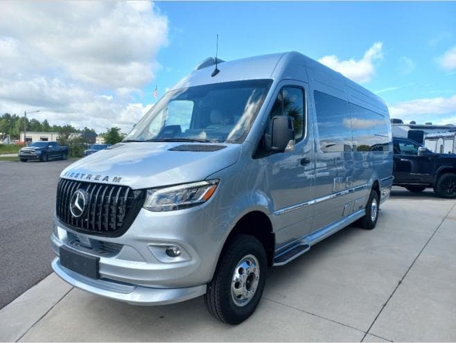 2026 Airstream 2026 Airstream Interstate 24GT - thumbnail 10