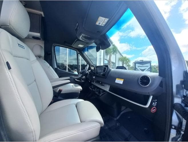 2026 Airstream 2026 Airstream Interstate 24GT - thumbnail 12