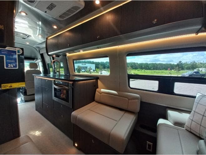 2026 Airstream 2026 Airstream Interstate 24GT - thumbnail 22