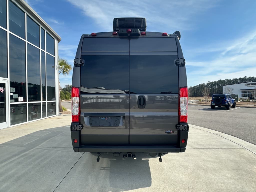 2026 Airstream 2026 Airstream Rangeline - thumbnail 5