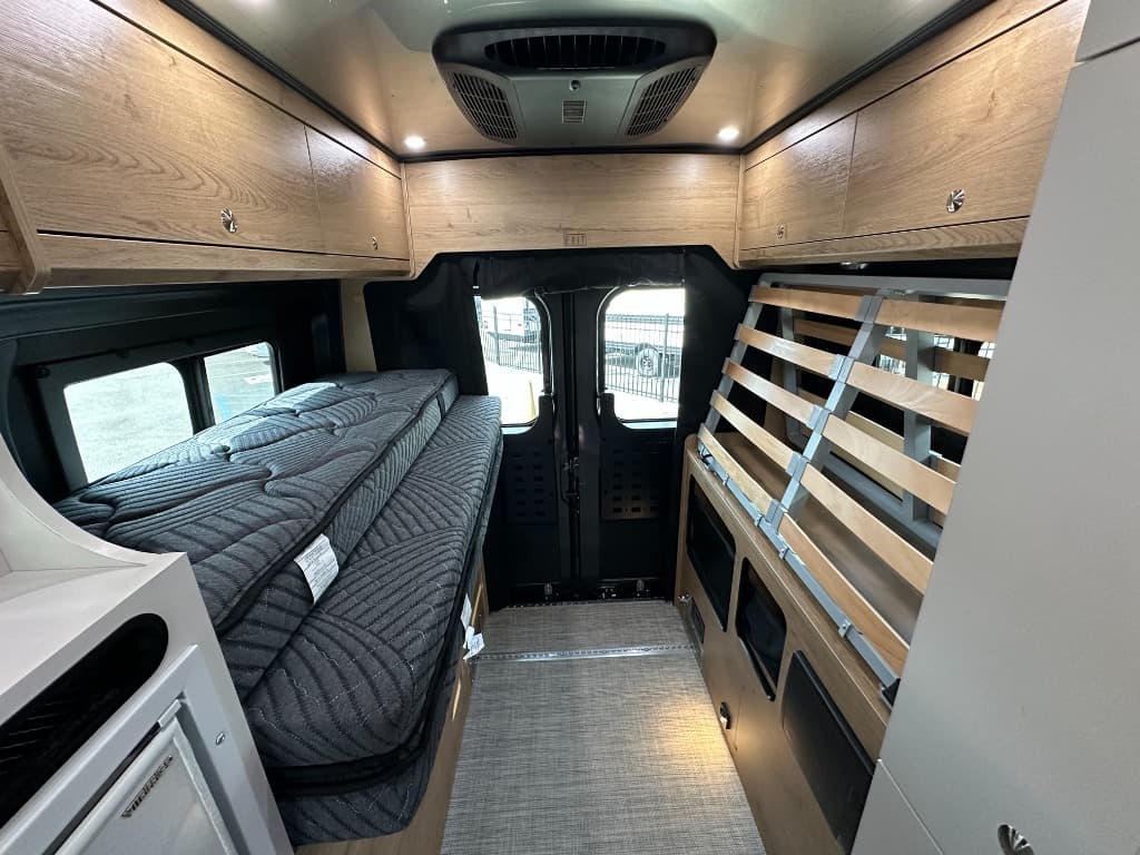 2026 Airstream 2026 Airstream Rangeline - thumbnail 19
