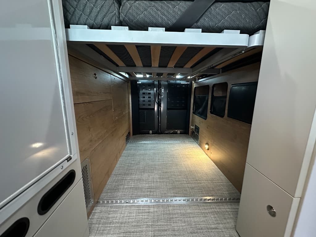 2026 Airstream 2026 Airstream Rangeline - thumbnail 21