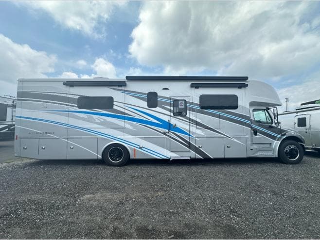 2026 Tiffin Motorhomes 2026 Tiffin Motorhomes Allegro Bay - thumbnail 3