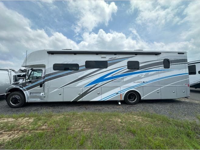 2026 Tiffin Motorhomes 2026 Tiffin Motorhomes Allegro Bay - thumbnail 7