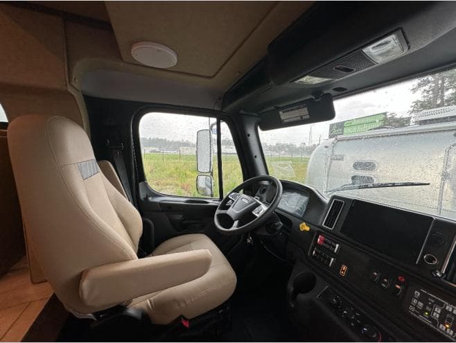 2026 Tiffin Motorhomes 2026 Tiffin Motorhomes Allegro Bay - thumbnail 11