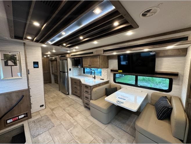 2026 Tiffin Motorhomes 2026 Tiffin Motorhomes Allegro Bay - thumbnail 15
