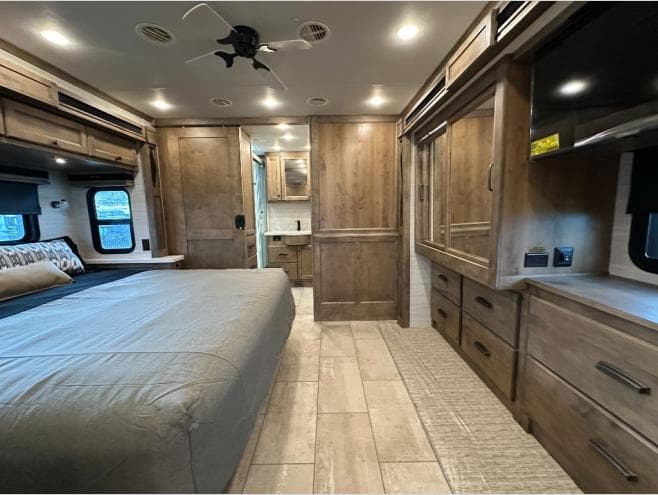 2026 Tiffin Motorhomes 2026 Tiffin Motorhomes Allegro Bay - thumbnail 25