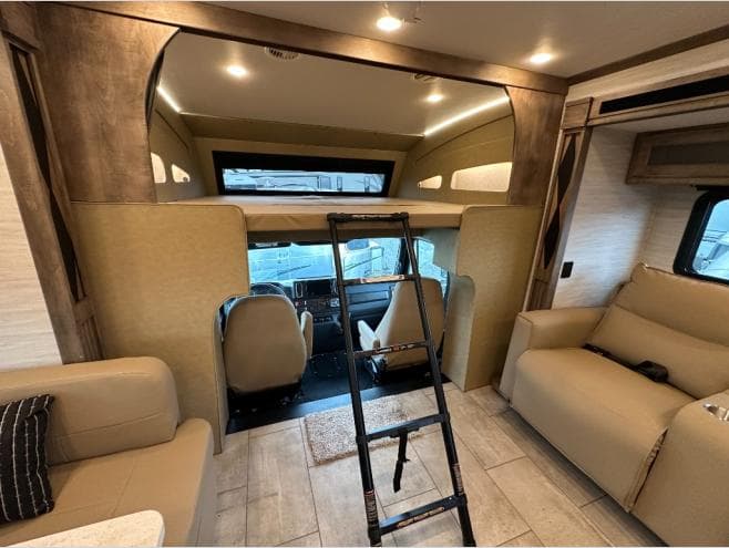 2026 Tiffin Motorhomes 2026 Tiffin Motorhomes Allegro Bay - thumbnail 31