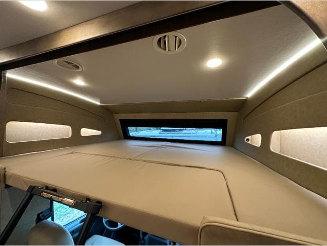 2026 Tiffin Motorhomes 2026 Tiffin Motorhomes Allegro Bay - thumbnail 32