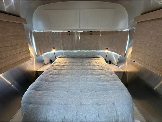 2022 Airstream 2022 Airstream Pottery Barn Special Edition - thumbnail 15
