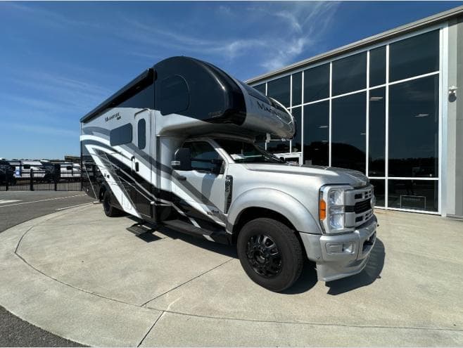 2024 Thor Motor Coach Magnitude AX29