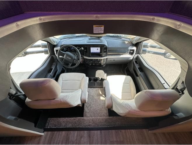 2024 Thor Motor Coach 2024 Thor Motor Coach Magnitude - thumbnail 10