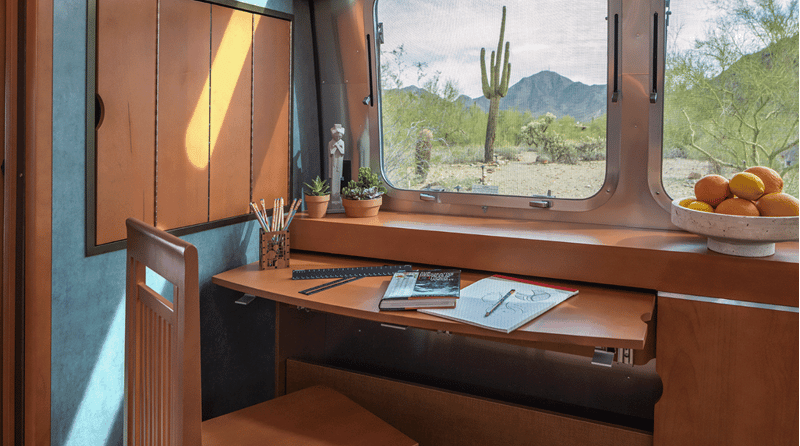 2027 Airstream 2027 Airstream Frank Lloyd Wright LE - thumbnail 2