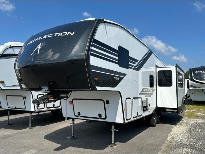 2026 Grand Design 2026 Grand Design Reflection 150 Series - thumbnail 10