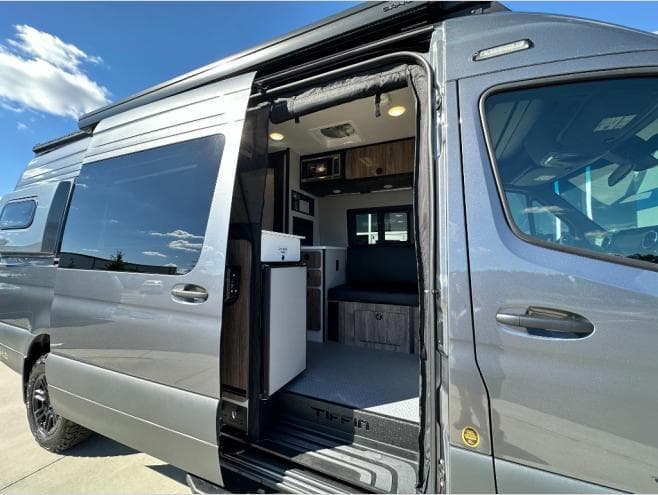 2026 Tiffin Motorhomes 2026 Tiffin Motorhomes GH2 - thumbnail 13