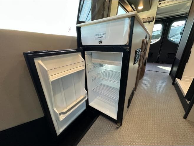 2026 Tiffin Motorhomes 2026 Tiffin Motorhomes GH2 - thumbnail 19