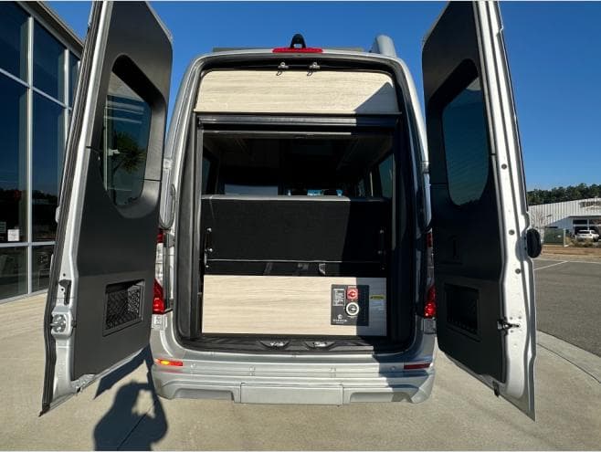 2026 Tiffin Motorhomes 2026 Tiffin Motorhomes GT1 - thumbnail 5