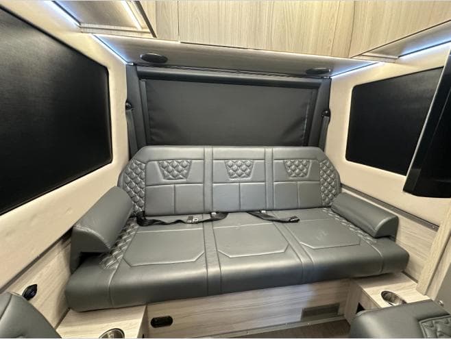 2026 Tiffin Motorhomes 2026 Tiffin Motorhomes GT1 - thumbnail 15
