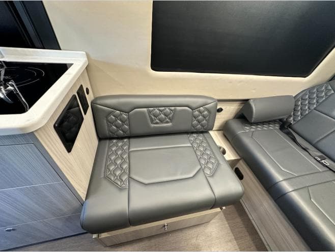 2026 Tiffin Motorhomes 2026 Tiffin Motorhomes GT1 - thumbnail 16