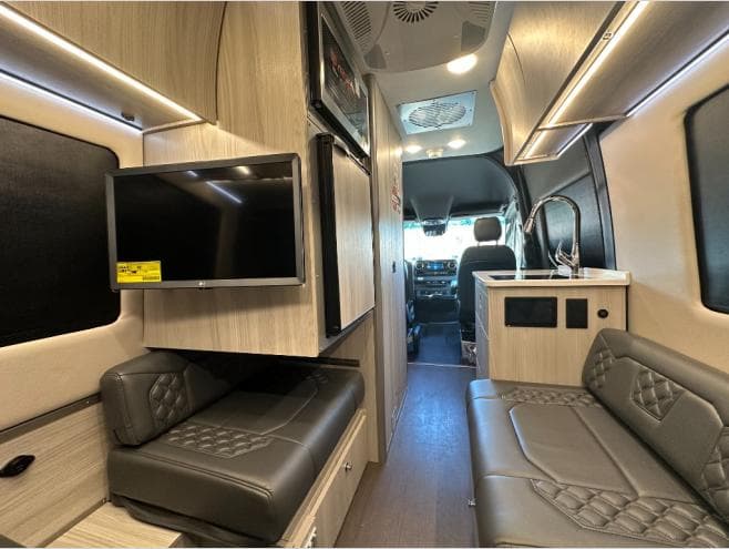 2026 Tiffin Motorhomes 2026 Tiffin Motorhomes GT1 - thumbnail 18
