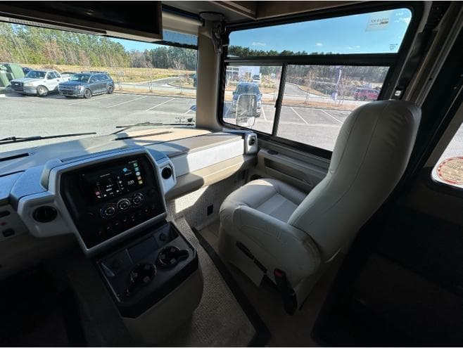 2026 Tiffin Motorhomes 2026 Tiffin Motorhomes Allegro Open Road - thumbnail 11