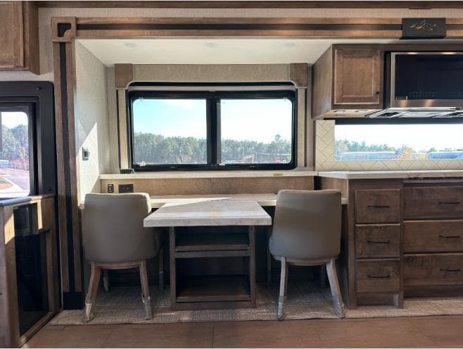 2026 Tiffin Motorhomes 2026 Tiffin Motorhomes Allegro Open Road - thumbnail 16