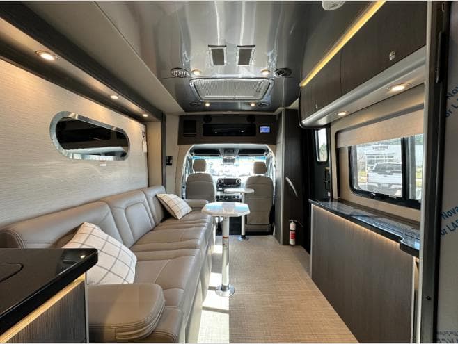 2026 Airstream 2026 Airstream Atlas - thumbnail 30