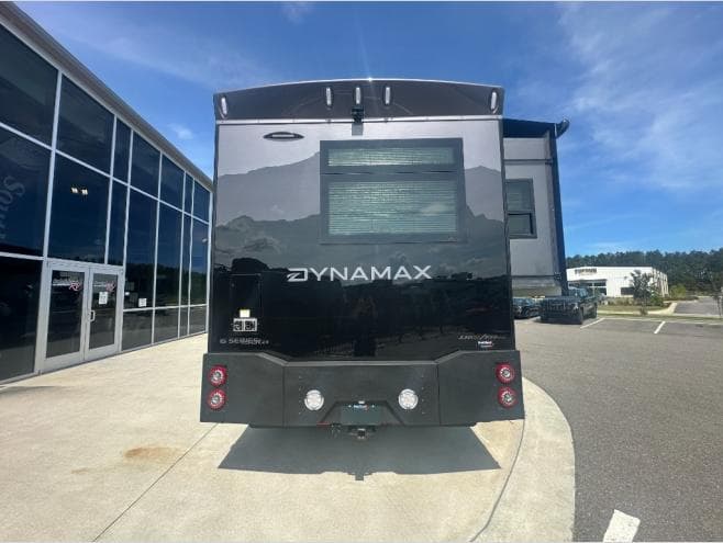 2026 Dynamax 2026 Dynamax Isata 6 Series - thumbnail 5