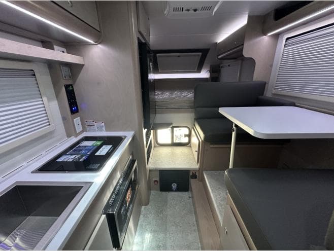 2026 nuCamp 2026 nuCamp Cirrus - thumbnail 8