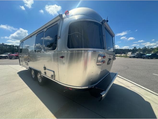 2023 Airstream 2023 Airstream International - thumbnail 6