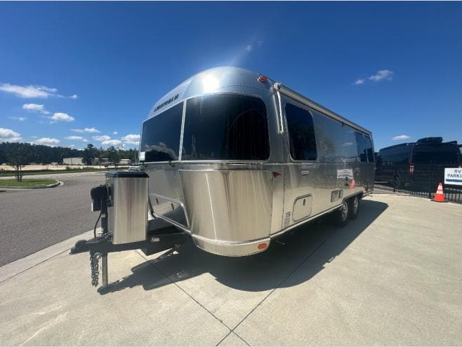 2023 Airstream 2023 Airstream International - thumbnail 8