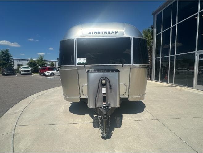 2023 Airstream 2023 Airstream International - thumbnail 9