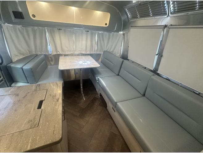 2023 Airstream 2023 Airstream International - thumbnail 11