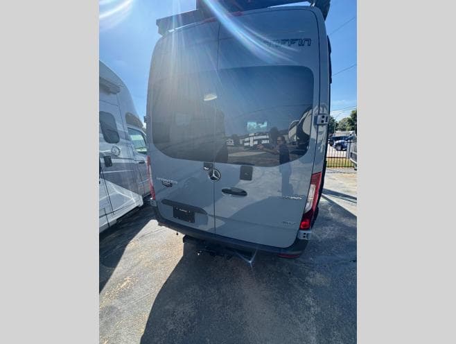 2026 Tiffin Motorhomes 2026 Tiffin Motorhomes GH1 - thumbnail 5