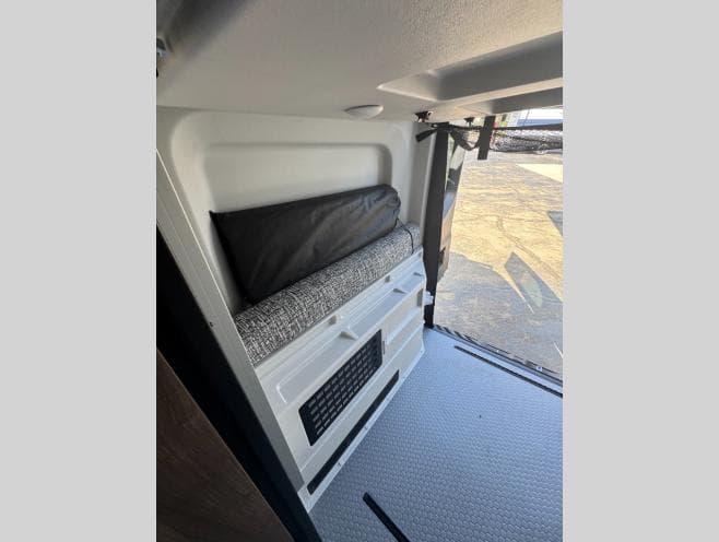 2026 Tiffin Motorhomes 2026 Tiffin Motorhomes GH1 - thumbnail 21