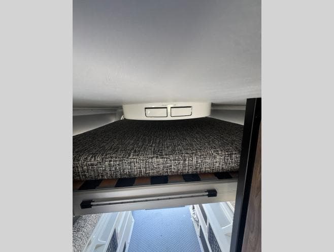2026 Tiffin Motorhomes 2026 Tiffin Motorhomes GH1 - thumbnail 23